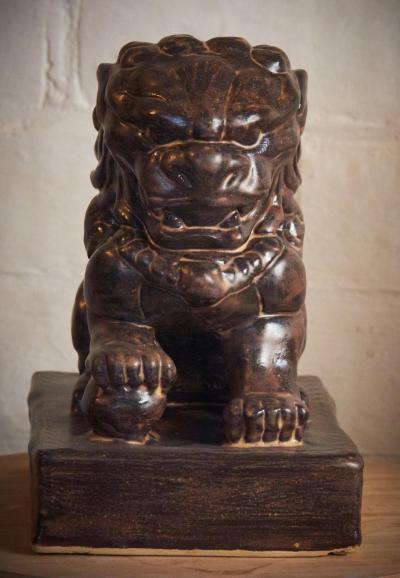 Chinese guardian lion